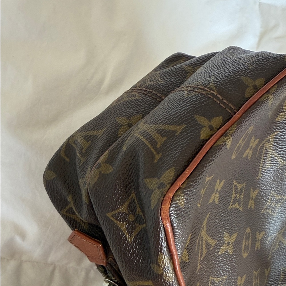 Louis Vuitton Monogram Amazone Messenger Bag - Picture 10 of 13